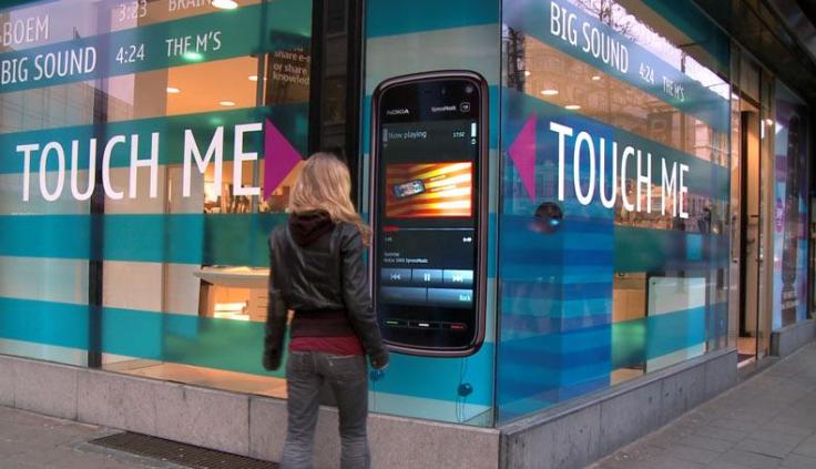 Escaparate tactil interactiva